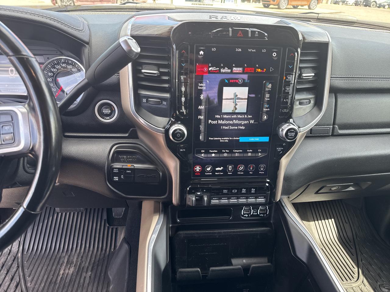 2021 RAM 2500 Laramie - tow pkg - sunroof Photo