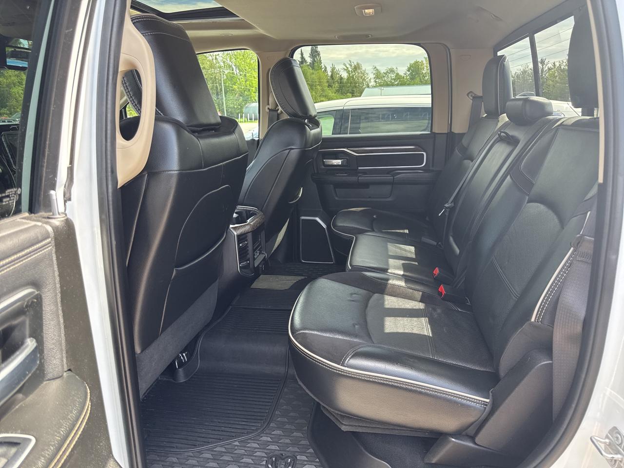 2021 RAM 2500 Laramie - tow pkg - sunroof Photo