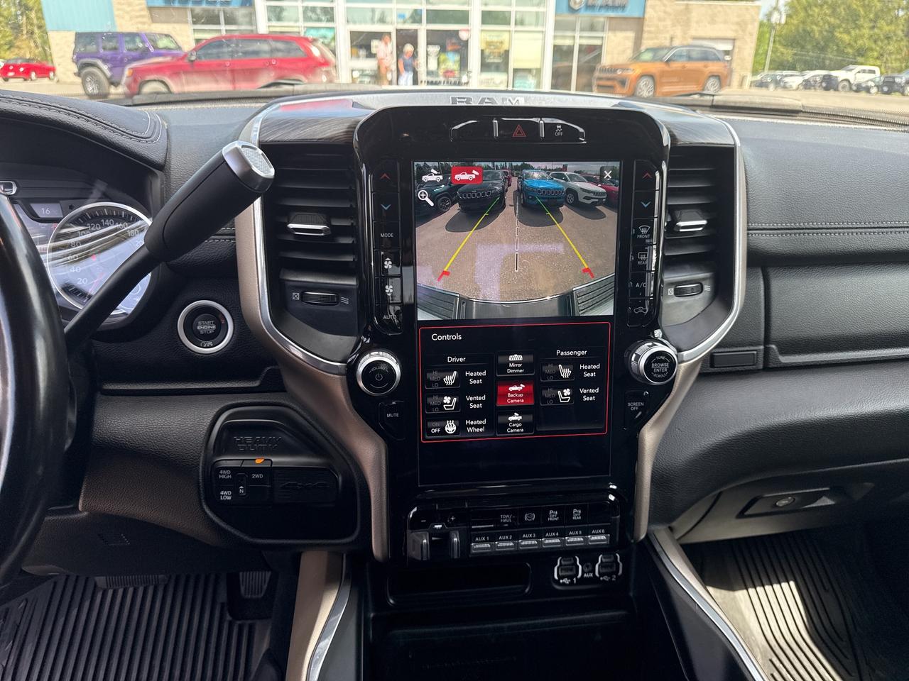 2021 RAM 2500 Laramie - tow pkg - sunroof Photo