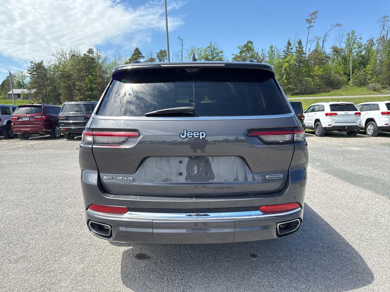 2021 Jeep Grand Cherokee L Overland - htd/vented massage seats - adaptive cru Photo