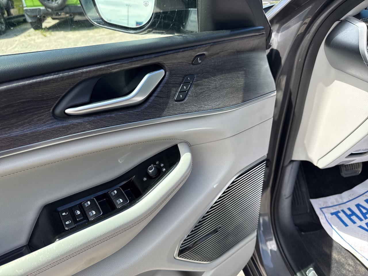 2021 Jeep Grand Cherokee L Overland - htd/vented massage seats - adaptive cru Photo