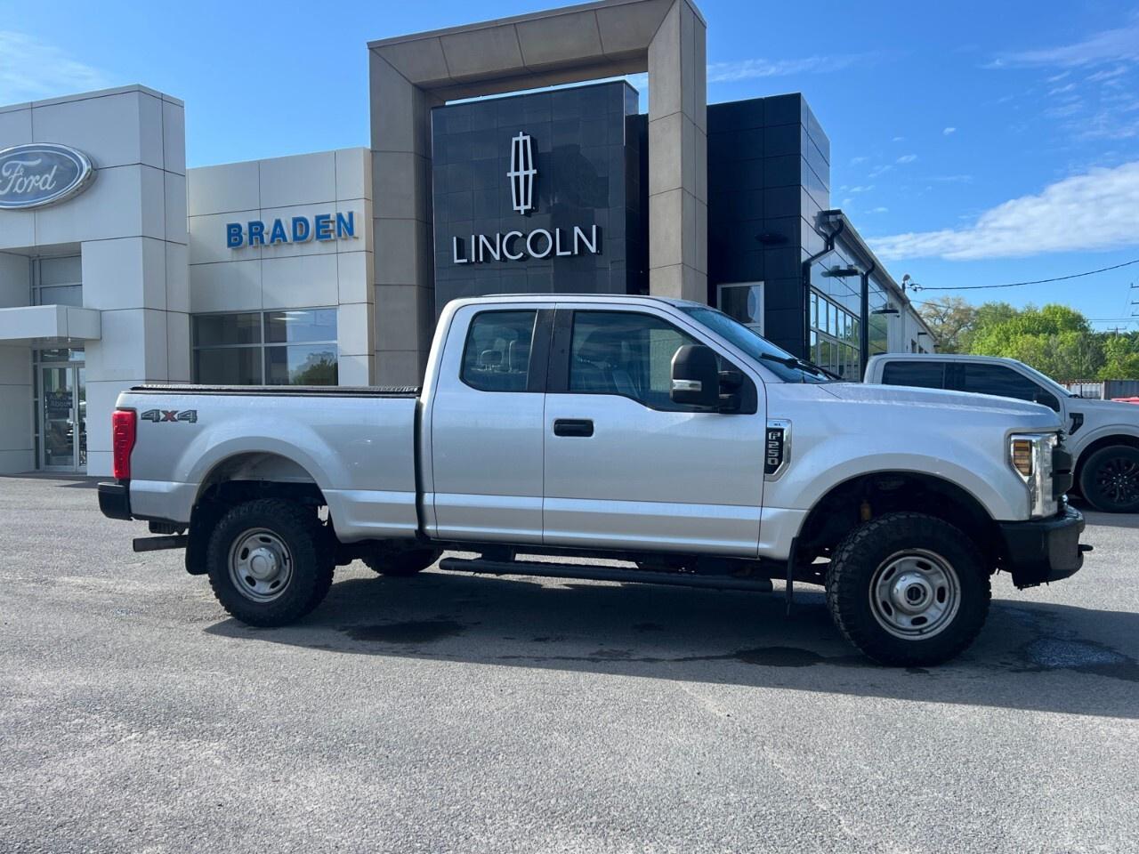 2019 Ford F-250 XL   TOW PKG   BRAKE CONTROLLER   SAFTIED Photo3