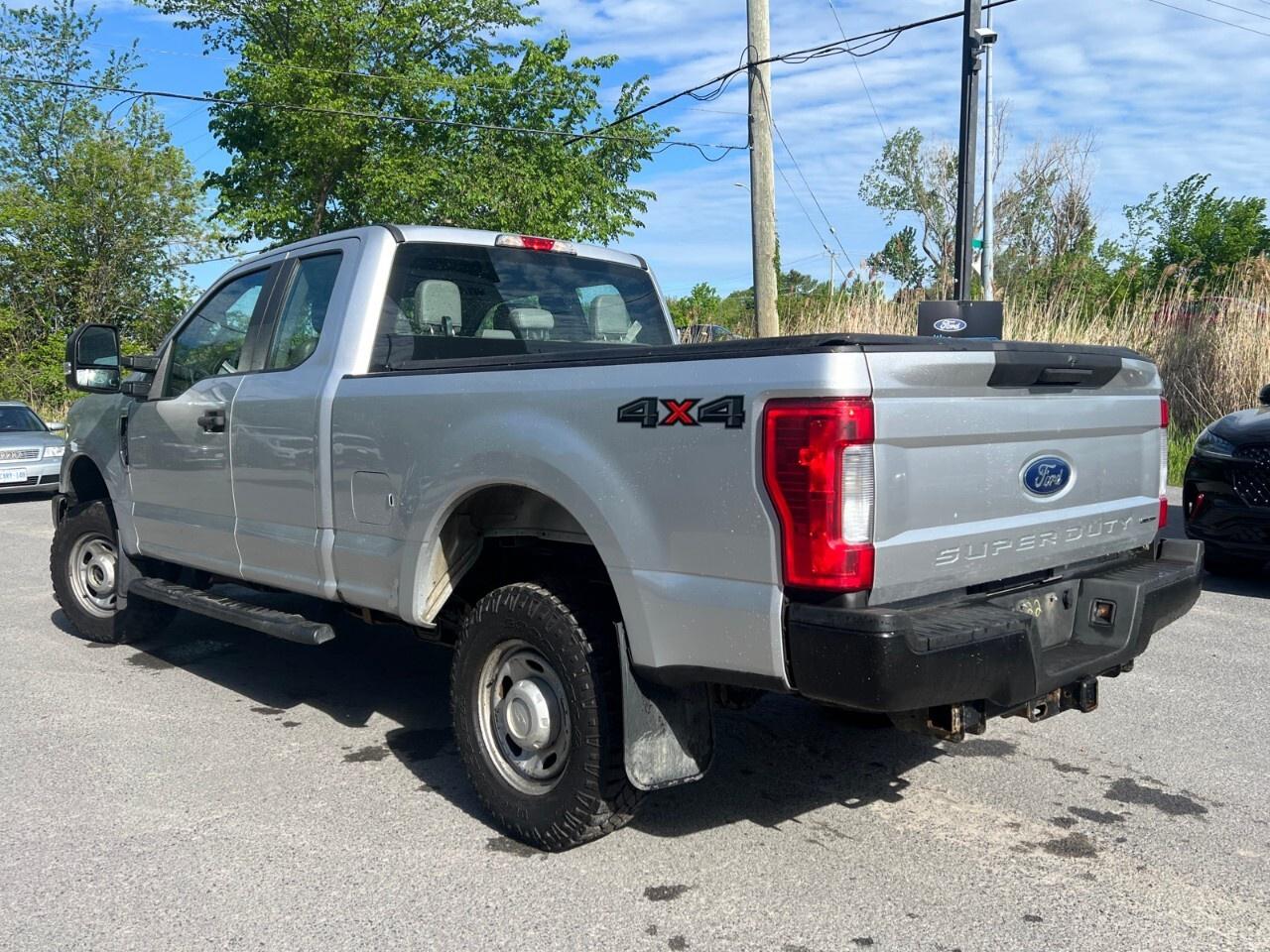 2019 Ford F-250 XL   TOW PKG   BRAKE CONTROLLER   SAFTIED Photo