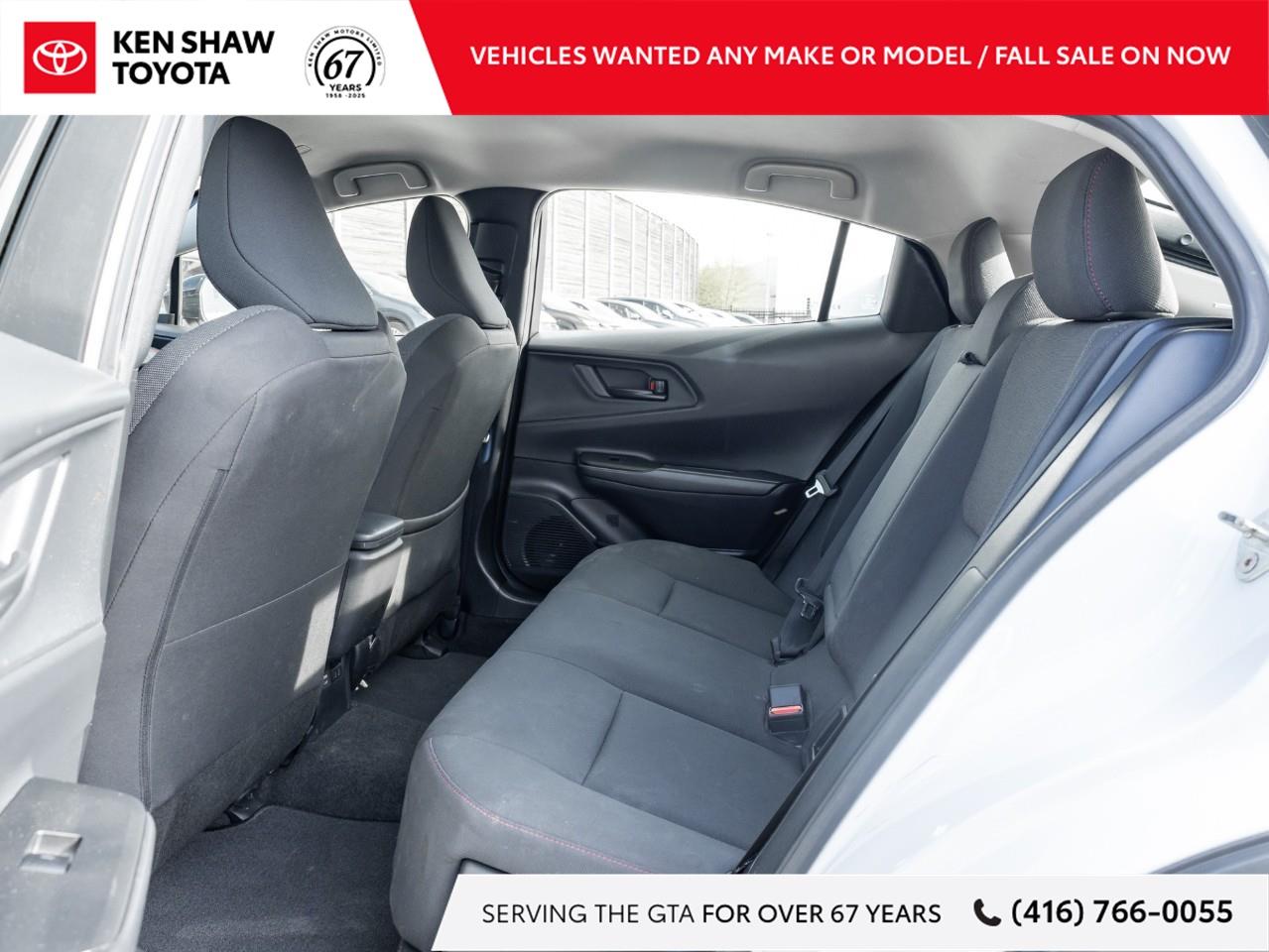 2024 Toyota Prius Prime SE 5dr Hatchback Photo