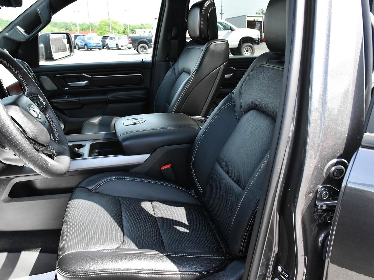 2025 RAM 1500 SPORT Photo