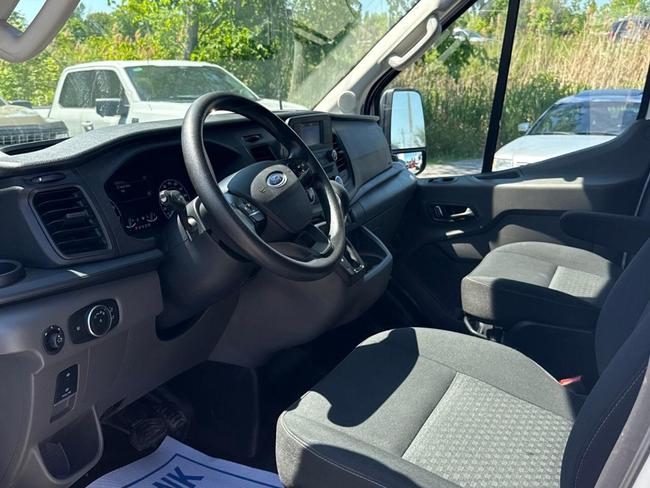 2023 Ford Transit Cargo Van BASE   AWD   LOW KM   NO ACCIDENTS Photo