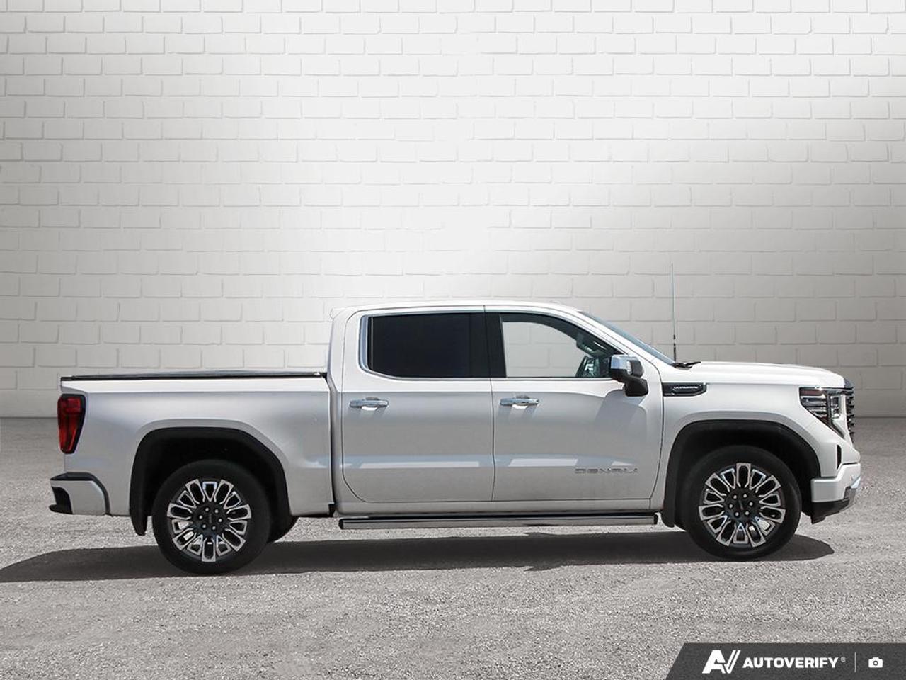 2024 GMC Sierra 1500 Crew Cab Short Box 4-Wheel Drive Denali Ultimate Photo