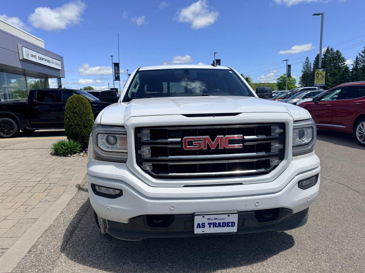 2017 GMC Sierra 1500 4WD Crew Cab Standard Box SLT Photo