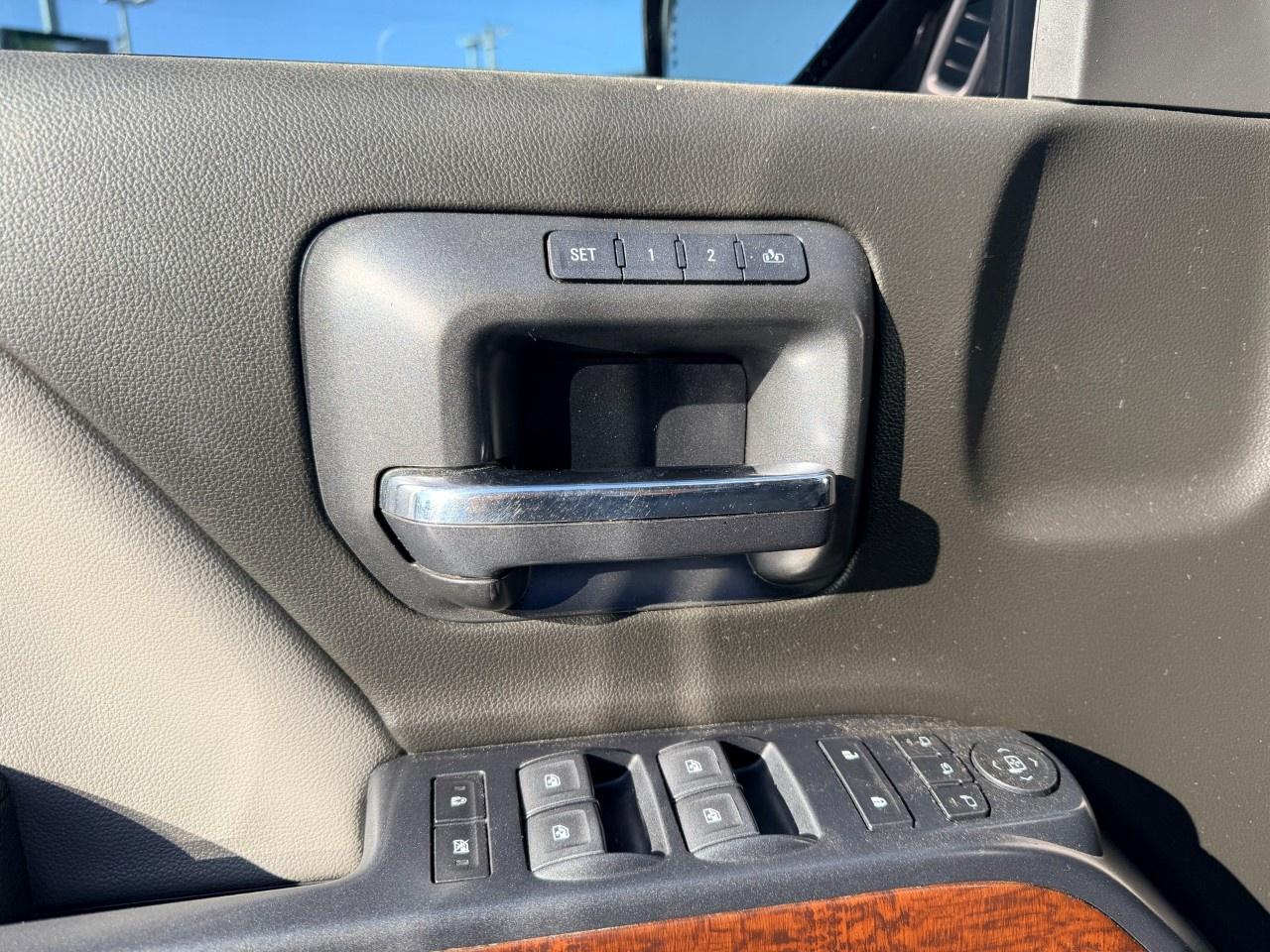 2018 GMC Sierra 1500 4WD CREW CAB SHORT BOX SLT Photo