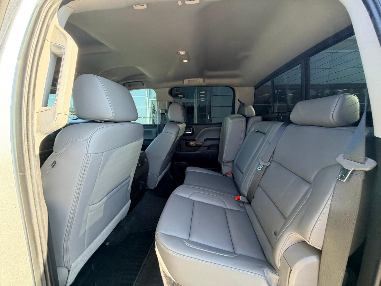 2018 GMC Sierra 1500 4WD CREW CAB SHORT BOX SLT Photo