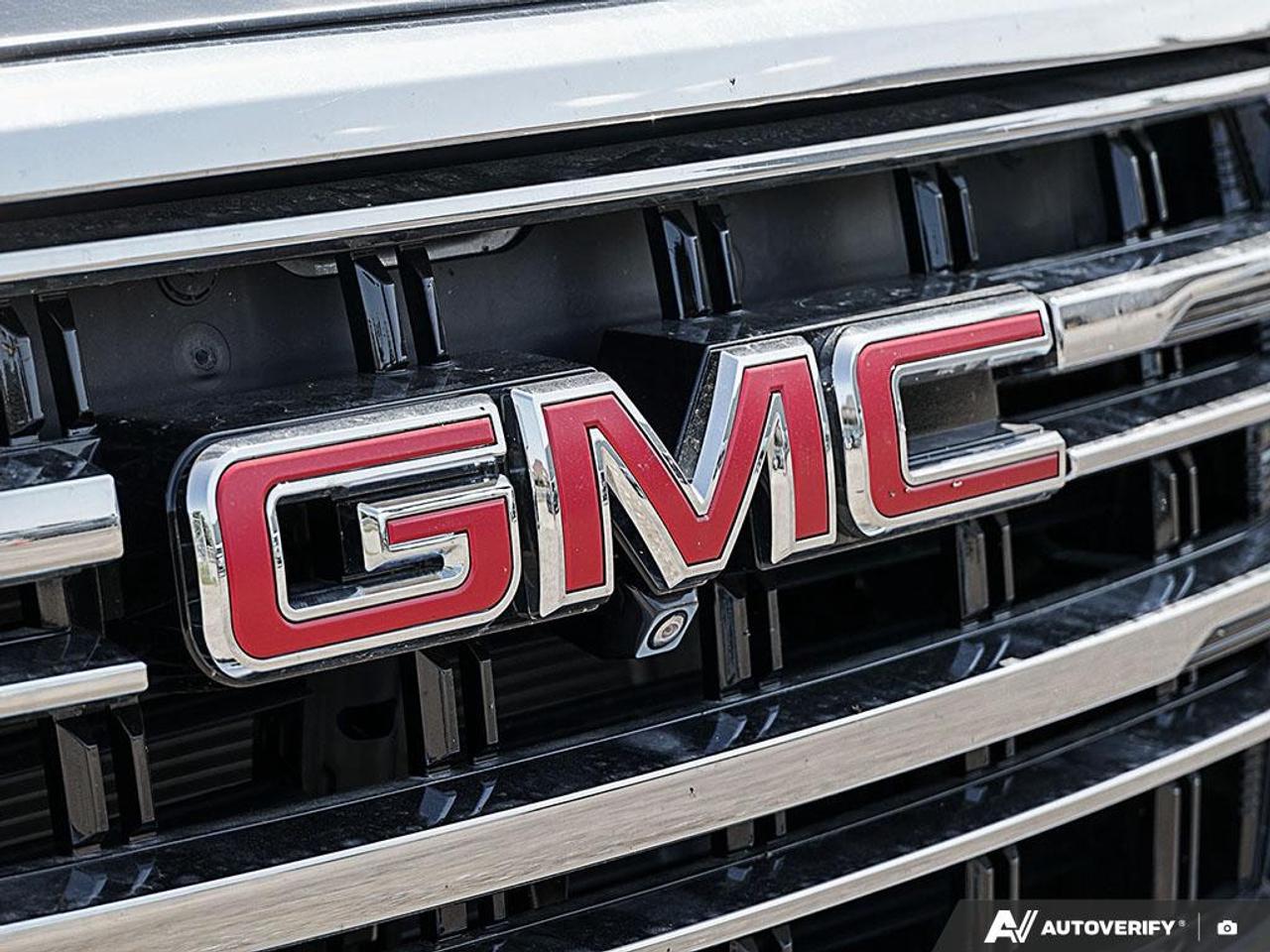 2023 GMC Yukon XL 4WD 4dr SLT Photo