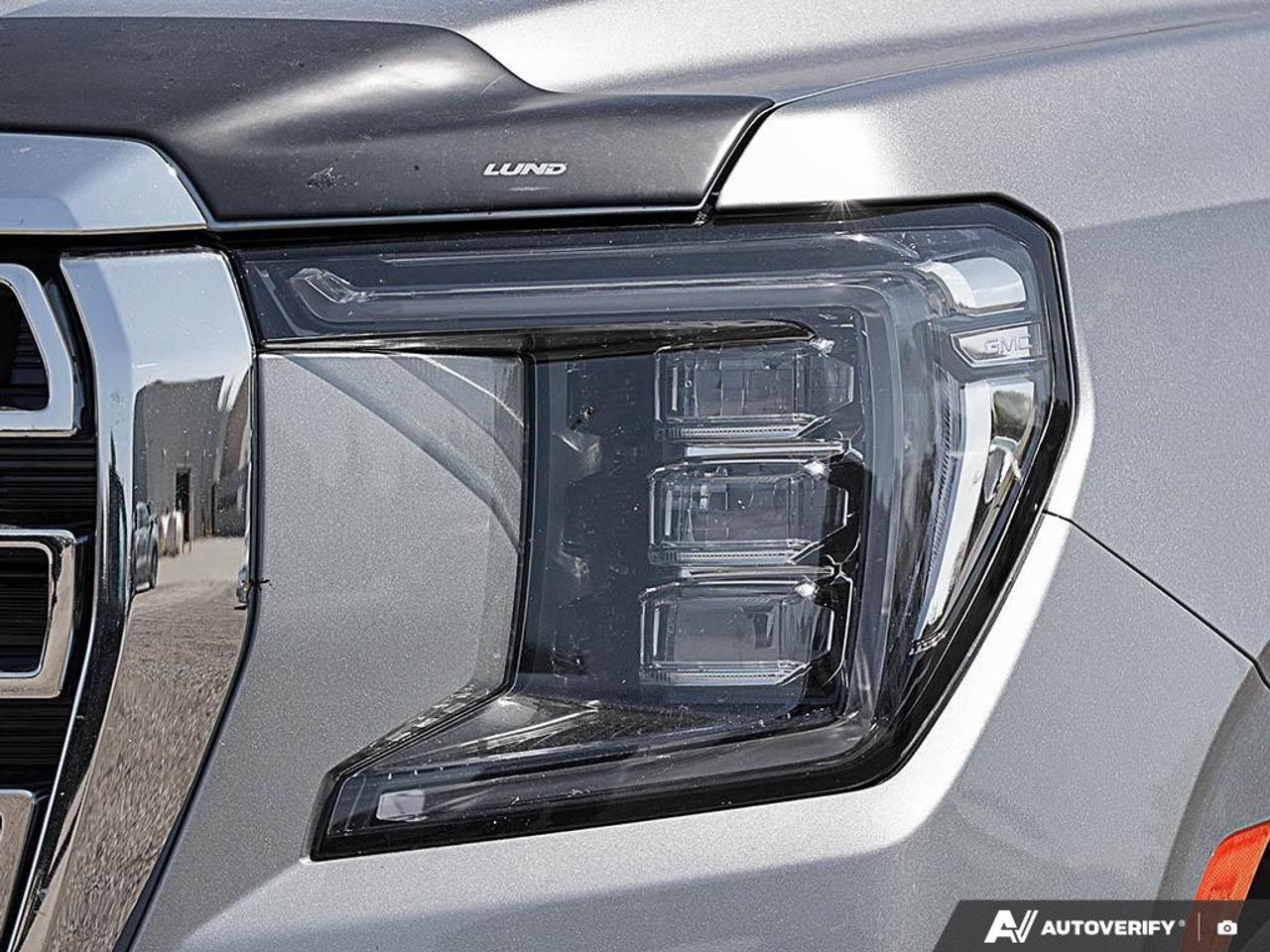 2023 GMC Yukon XL 4WD 4dr SLT Photo