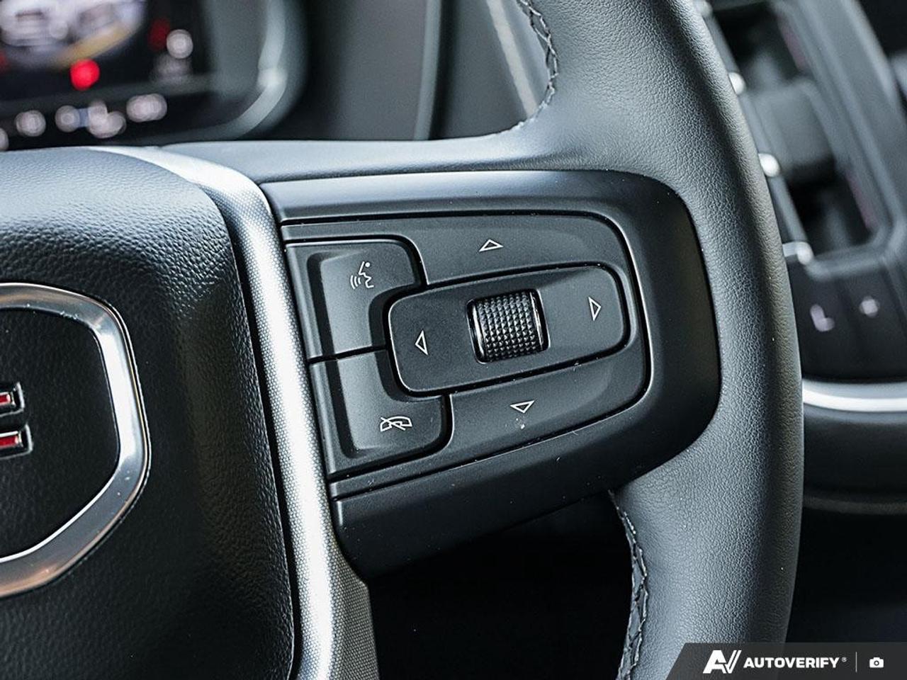 2023 GMC Yukon XL 4WD 4dr SLT Photo