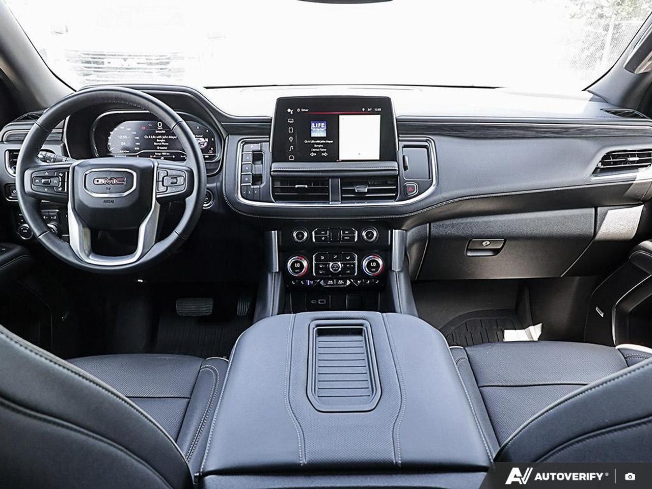 2023 GMC Yukon XL 4WD 4dr SLT Photo
