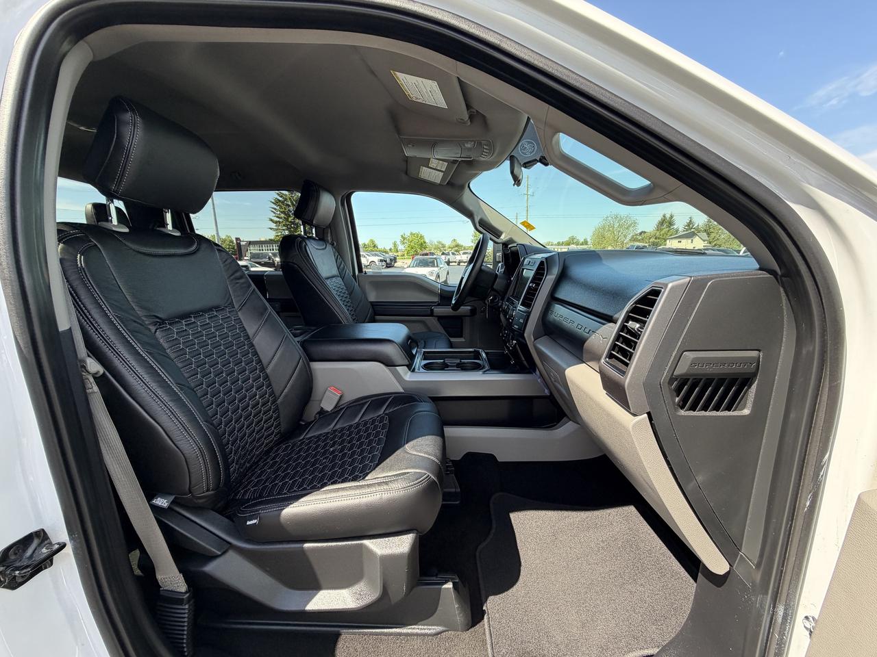 2019 Ford F-250 XLT LEVEL/WHEEL/TIRE/LEATHER PKG!! Photo