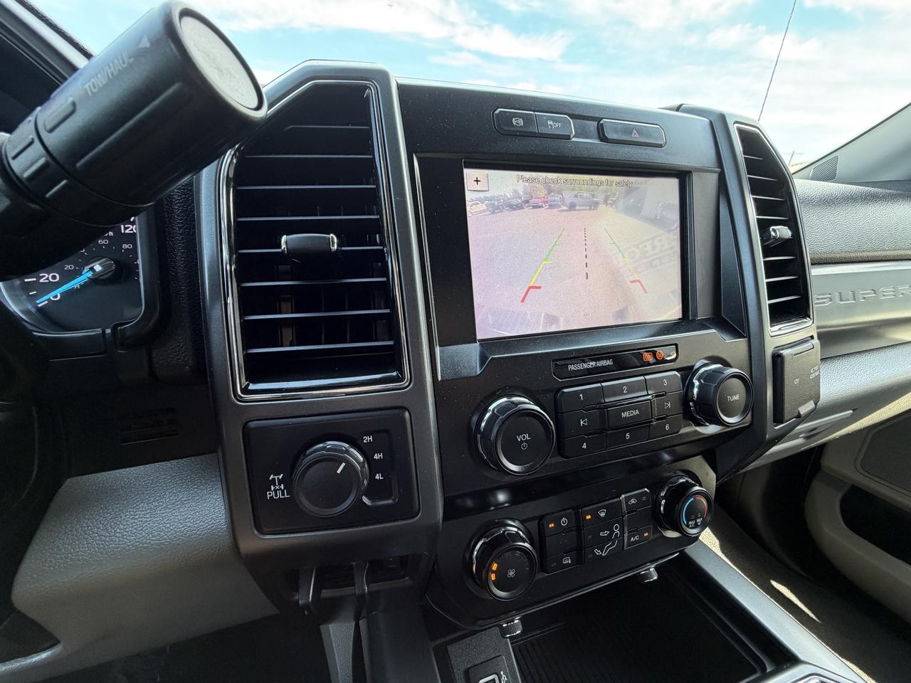2019 Ford F-250 XLT LEVEL/WHEEL/TIRE/LEATHER PKG!! Photo
