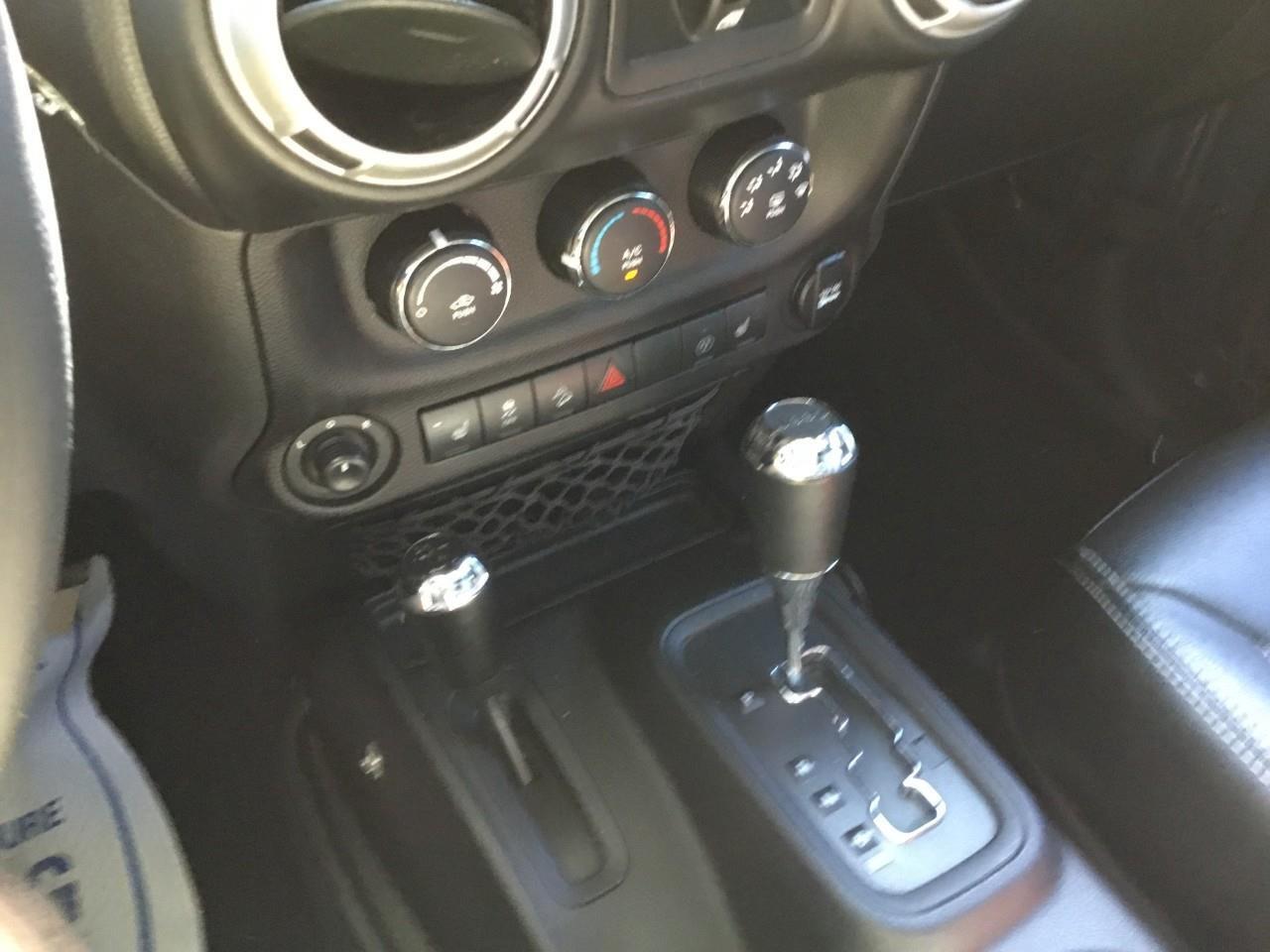 2017 Jeep WRANGLER UNLIMITED Sahara Photo