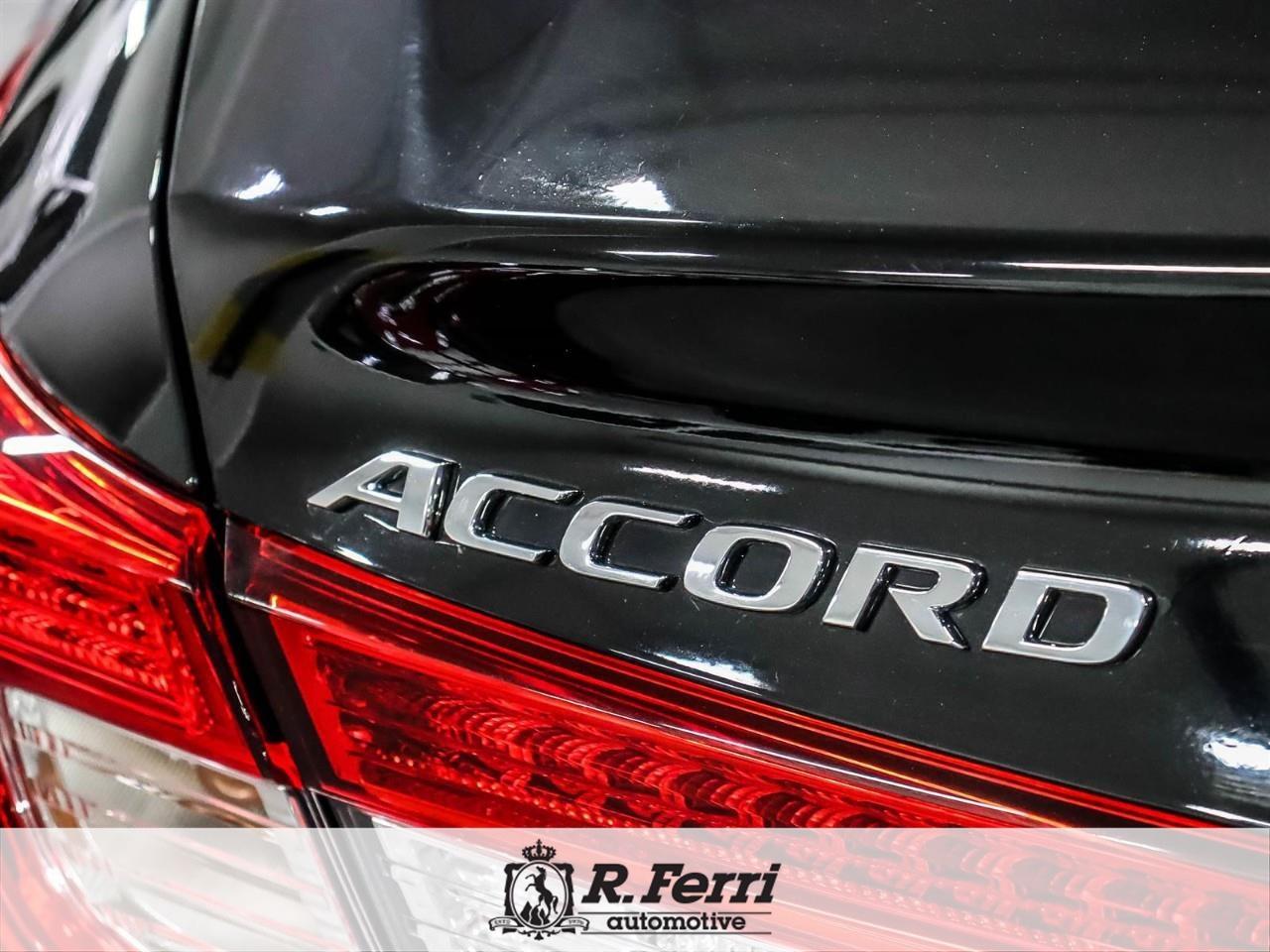 2020 Honda Accord Touring 1.5T 4dr Sedan Photo