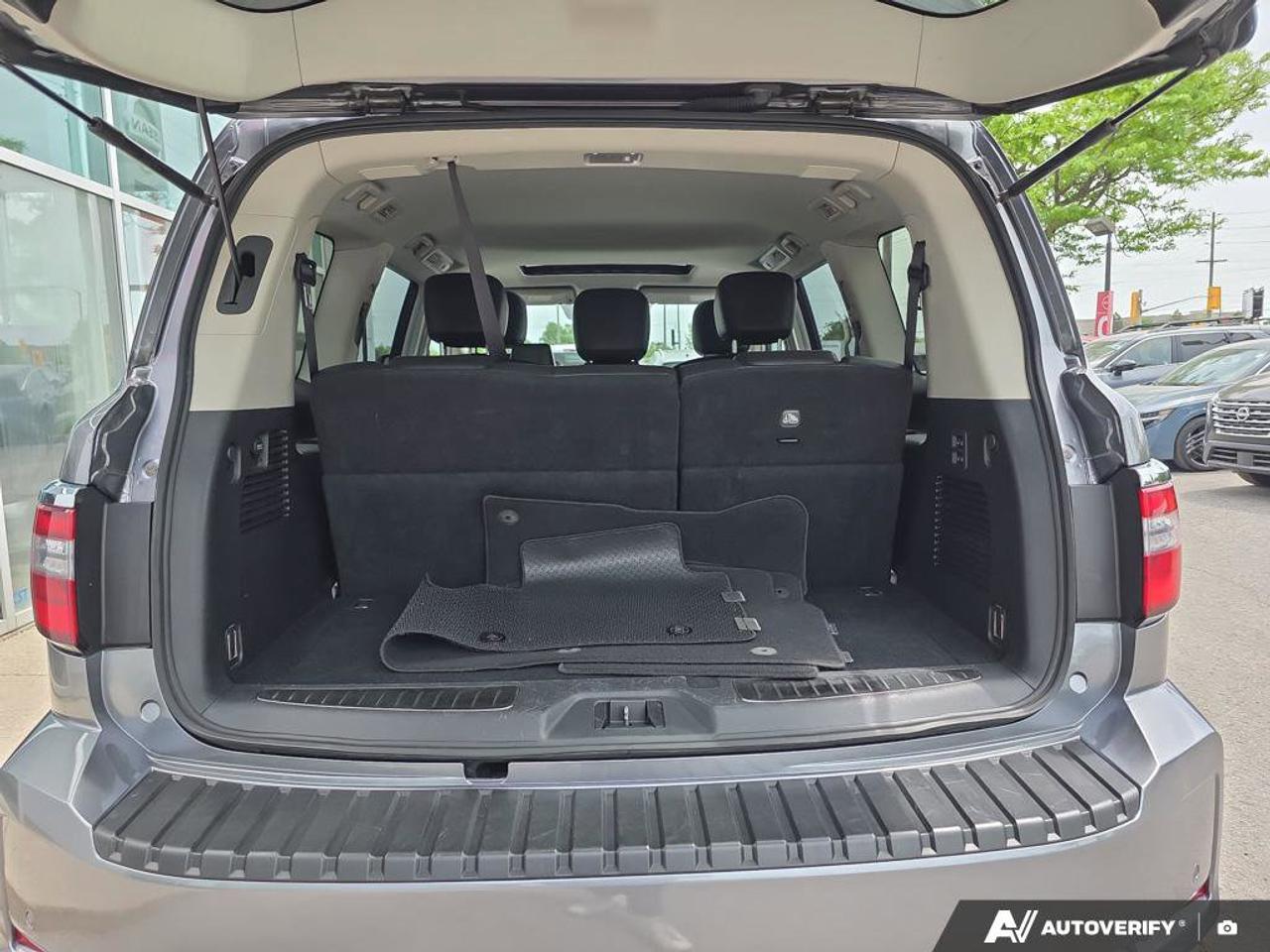 2023 Nissan Armada Platinum Photo