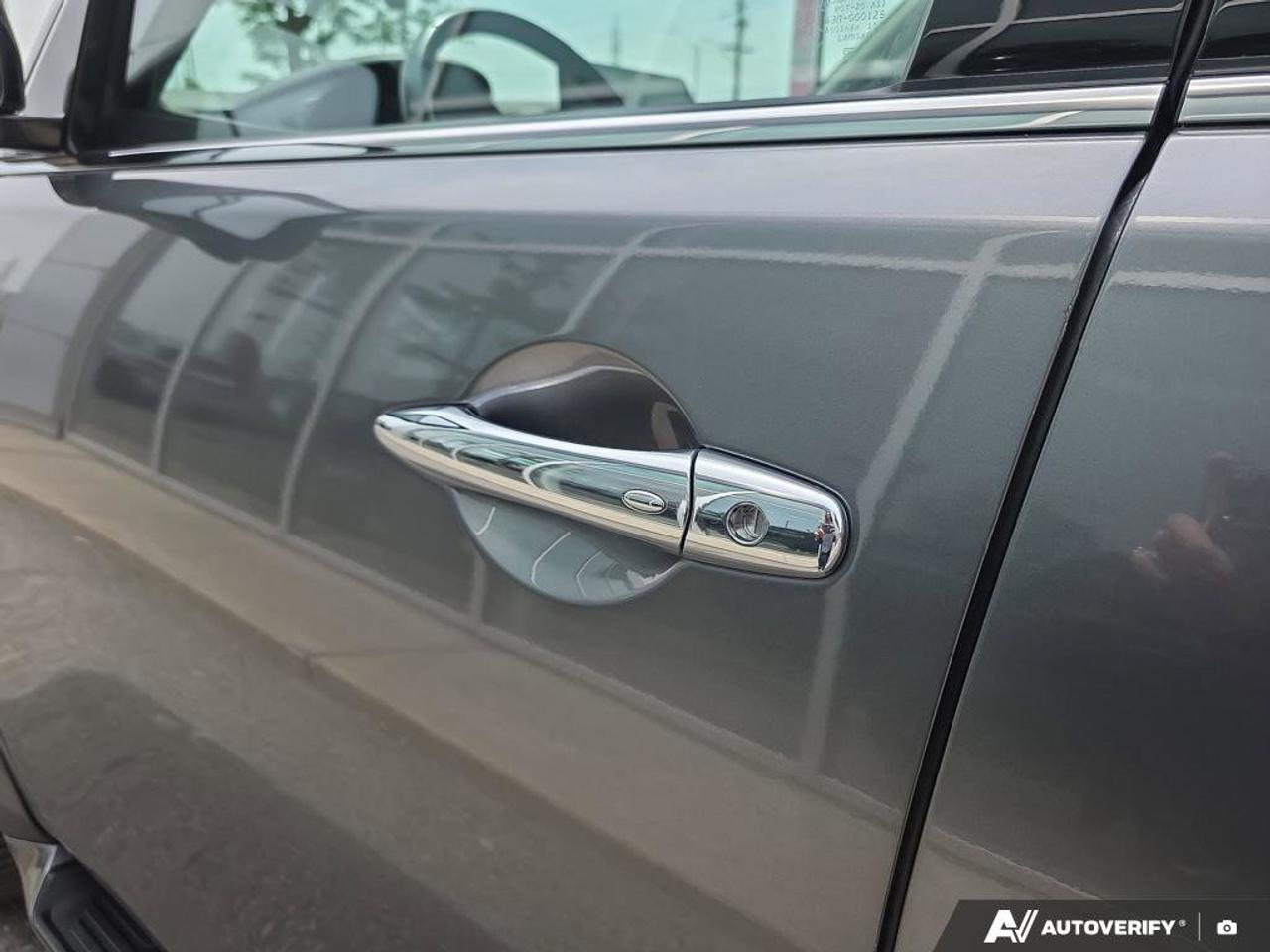 2023 Nissan Armada Platinum Photo