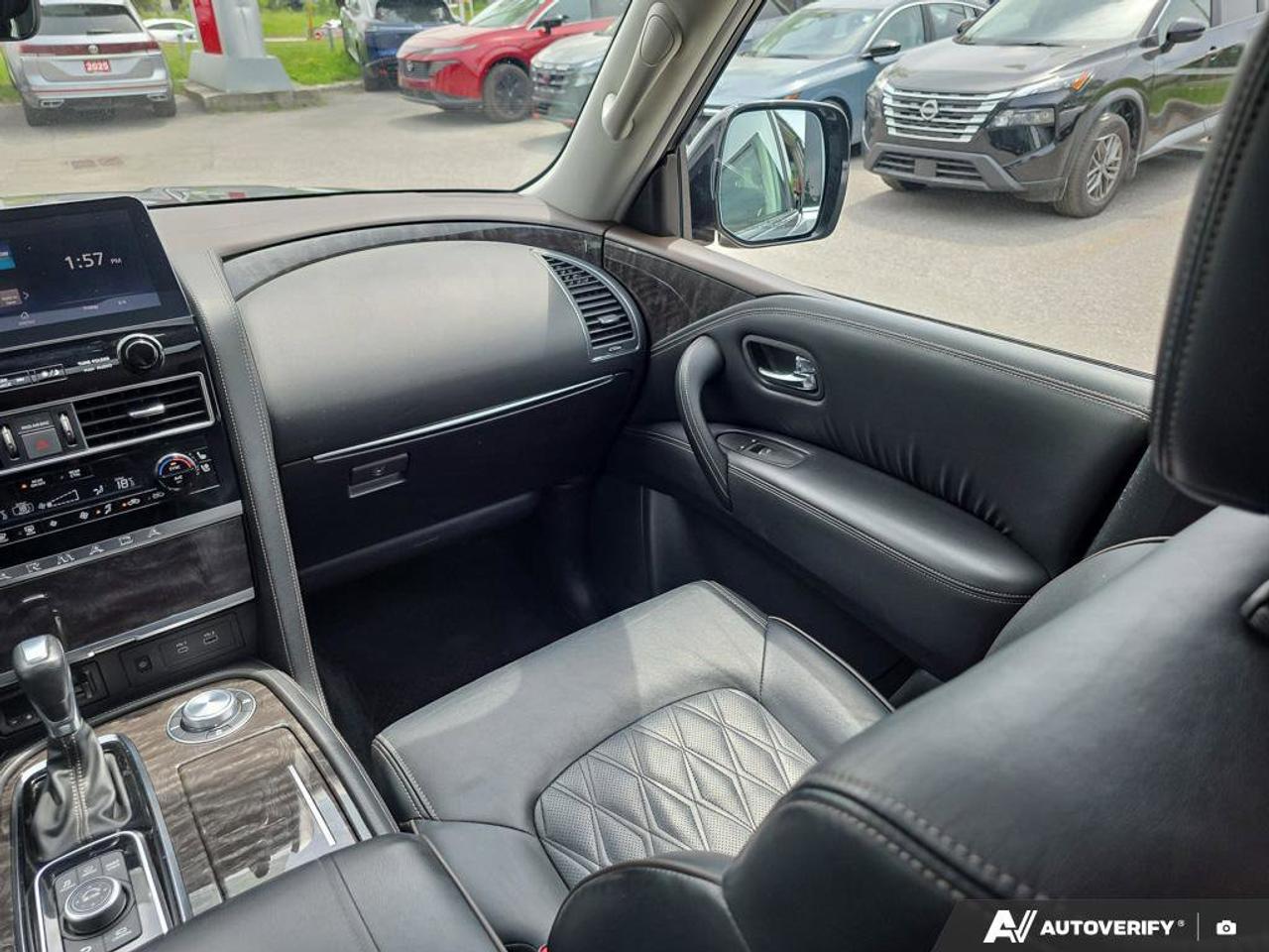 2023 Nissan Armada Platinum Photo