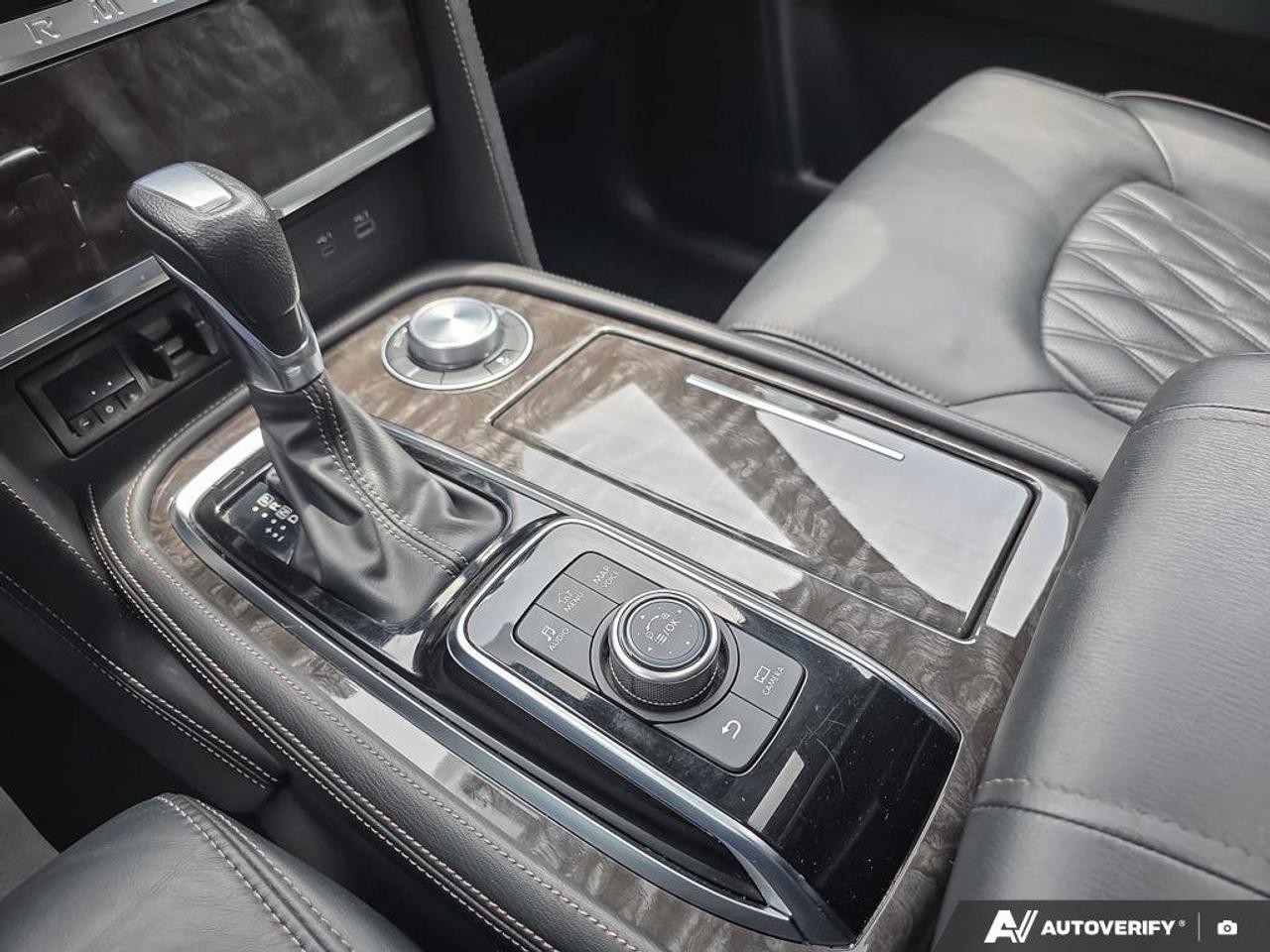 2023 Nissan Armada Platinum Photo