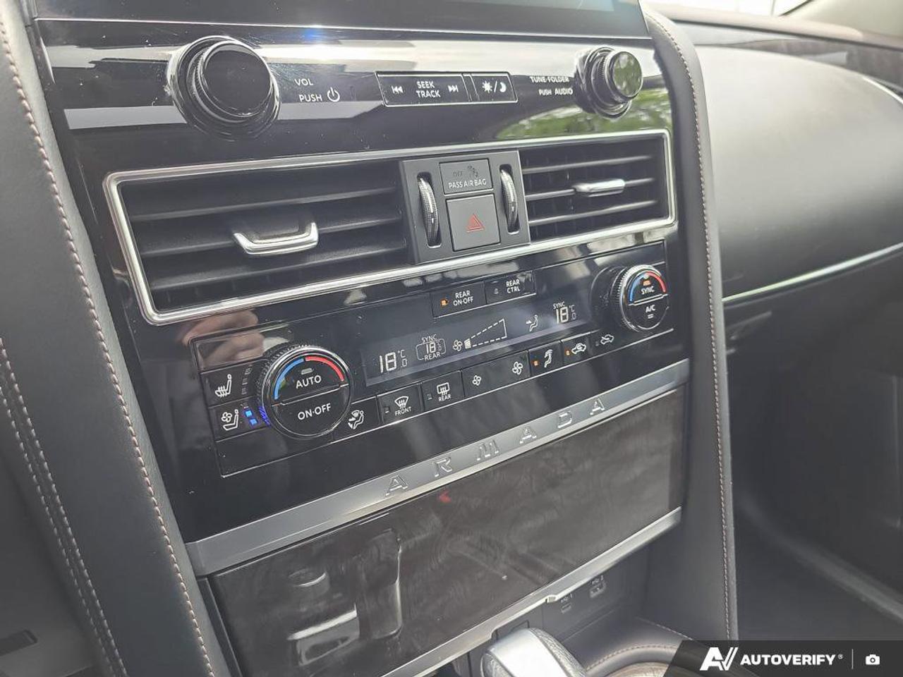 2023 Nissan Armada Platinum Photo