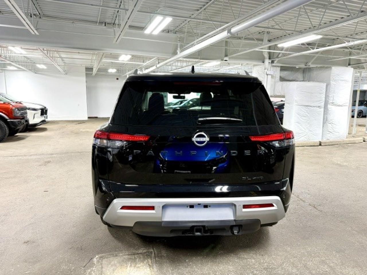 2025 Nissan Pathfinder SL 4dr 4x4 Photo