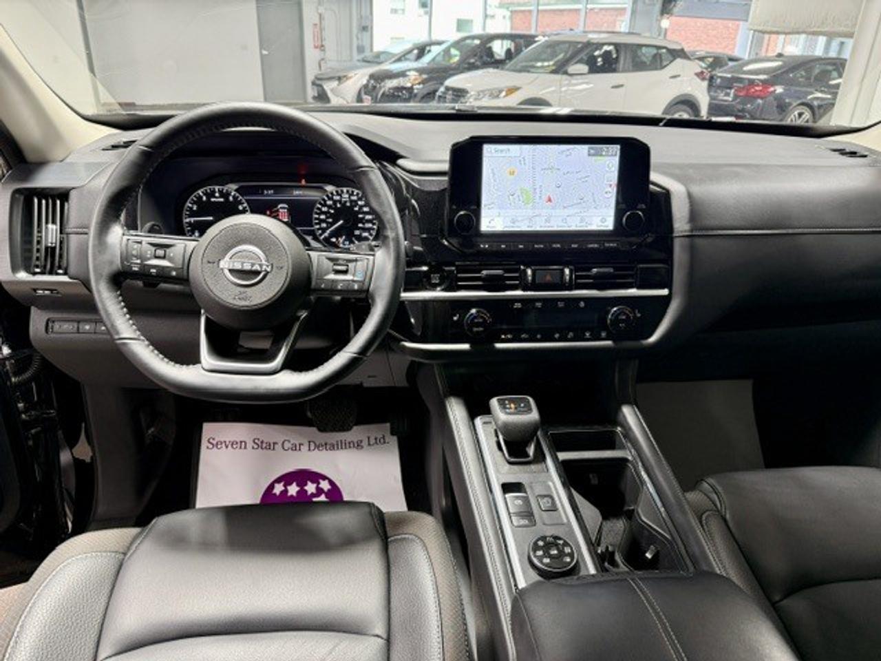 2025 Nissan Pathfinder SL 4dr 4x4 Photo