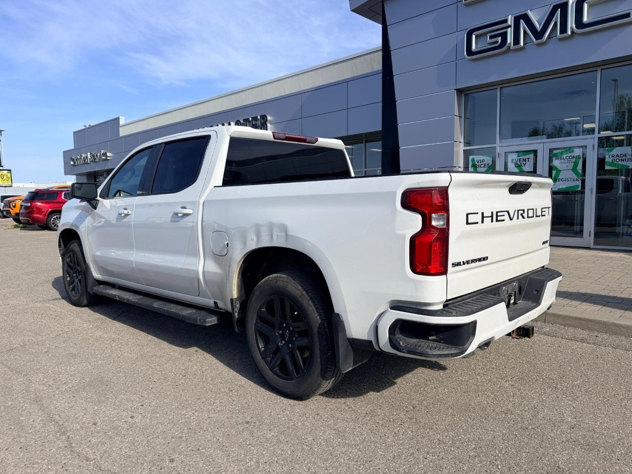 2023 Chevrolet Silverado 1500 Crew Cab Short Box 4-Wheel Drive RST Photo4