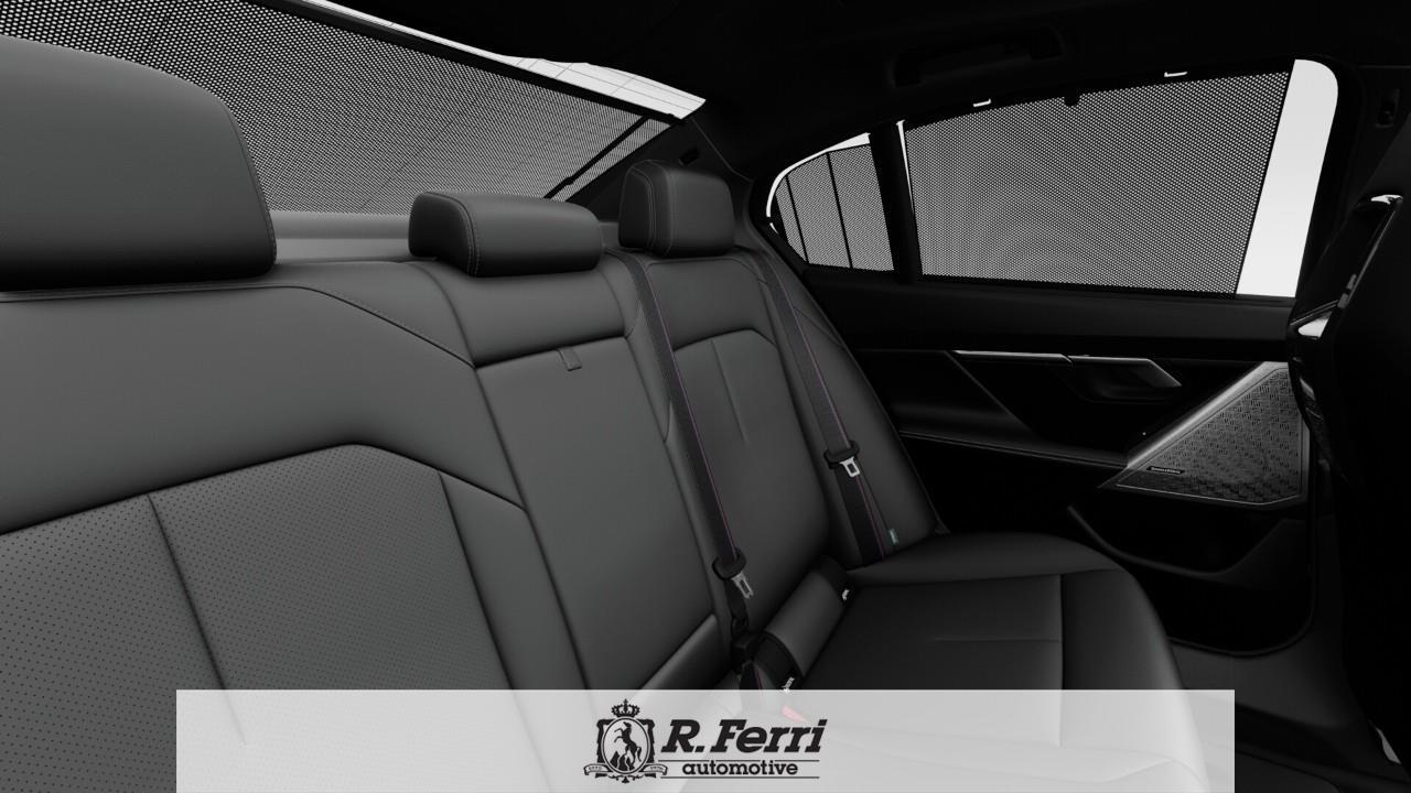 2027 BMW M5 Base 4dr All-Wheel Drive Sedan Photo