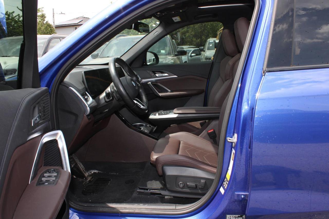 2023 BMW X1 Spot  Gps Moonroof BkpCam HtdSeats ParkingSensors Photo