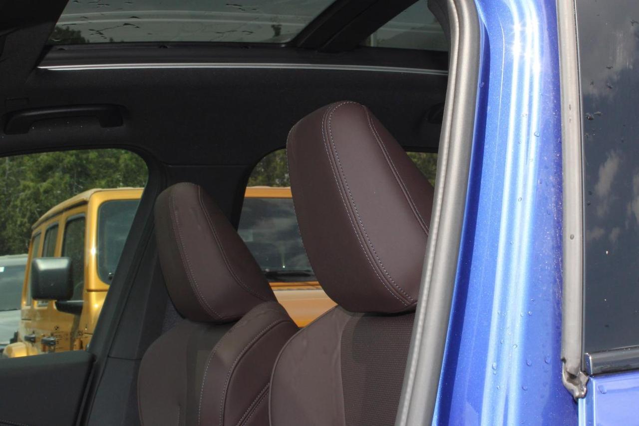 2023 BMW X1 Spot  Gps Moonroof BkpCam HtdSeats ParkingSensors Photo