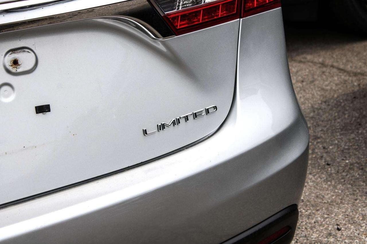 2014 Toyota Avalon LTD Photo
