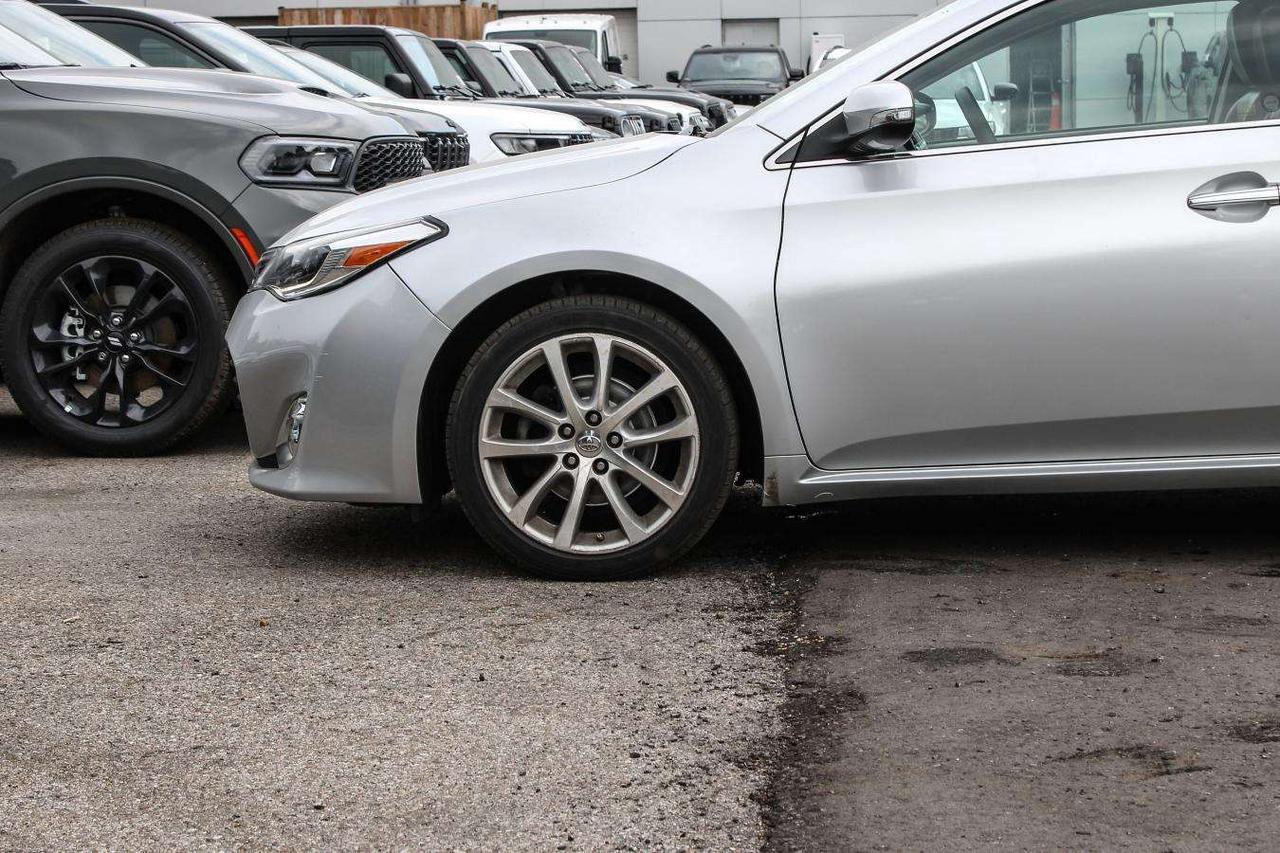 2014 Toyota Avalon LTD Photo