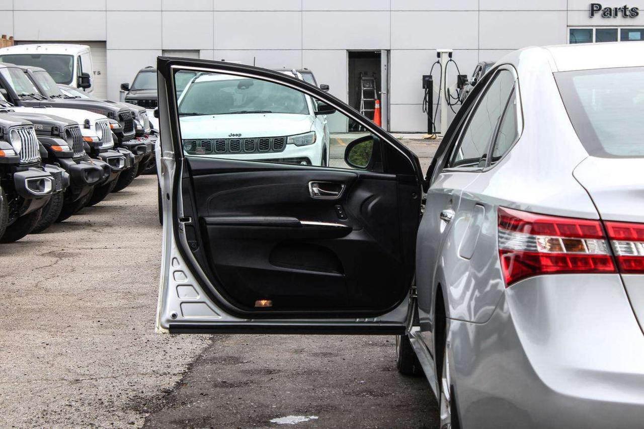 2014 Toyota Avalon LTD Photo