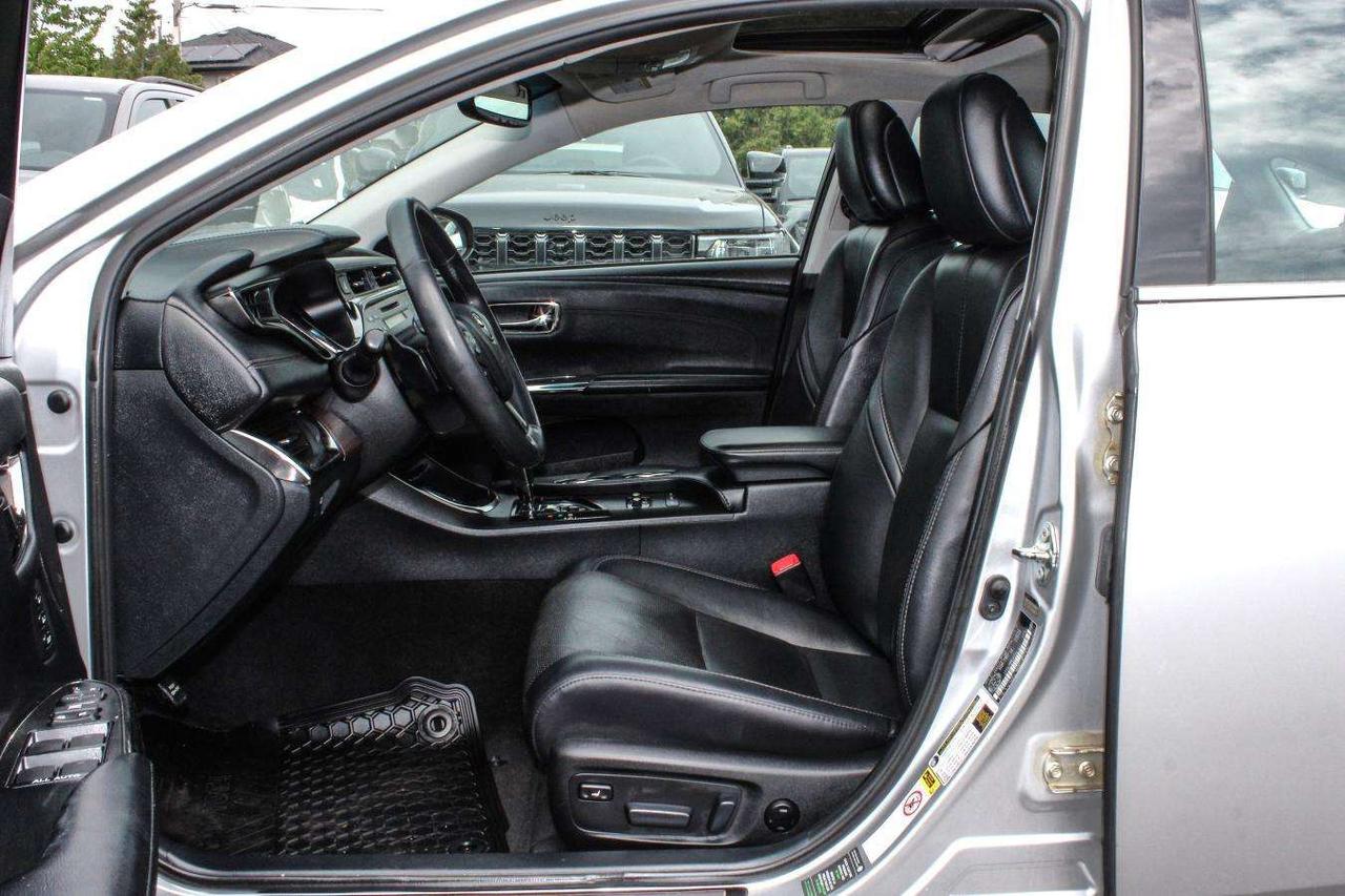 2014 Toyota Avalon LTD Photo