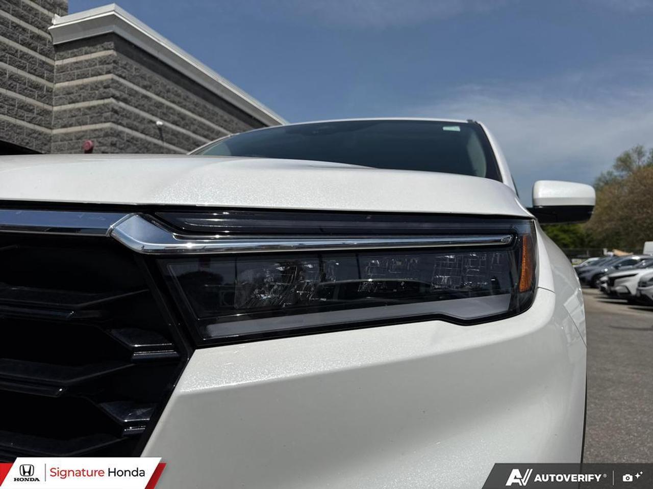 2023 Honda Pilot Touring Photo