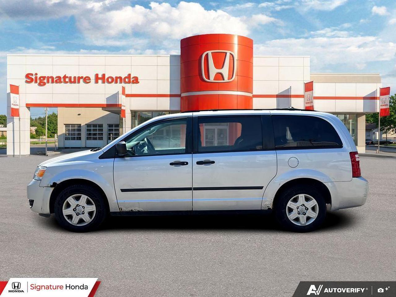 2009 Dodge Grand Caravan SE Photo2