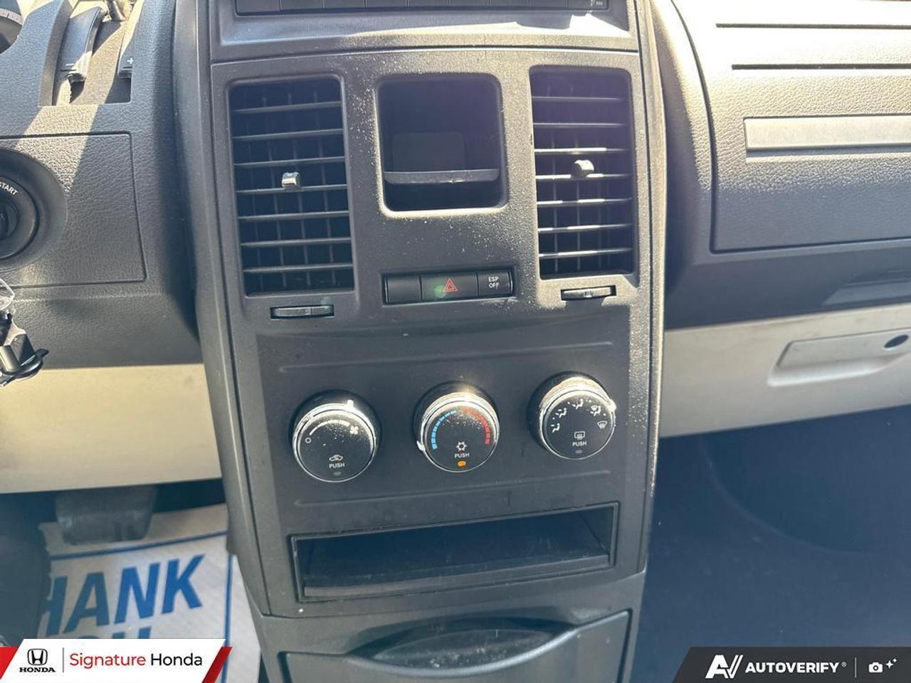 2009 Dodge Grand Caravan SE Photo