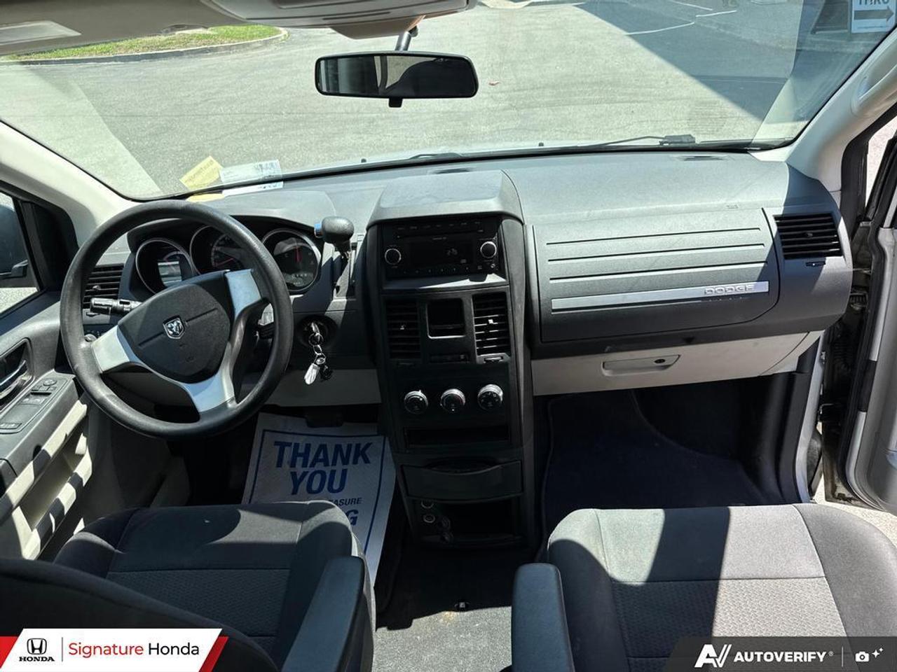 2009 Dodge Grand Caravan SE Photo