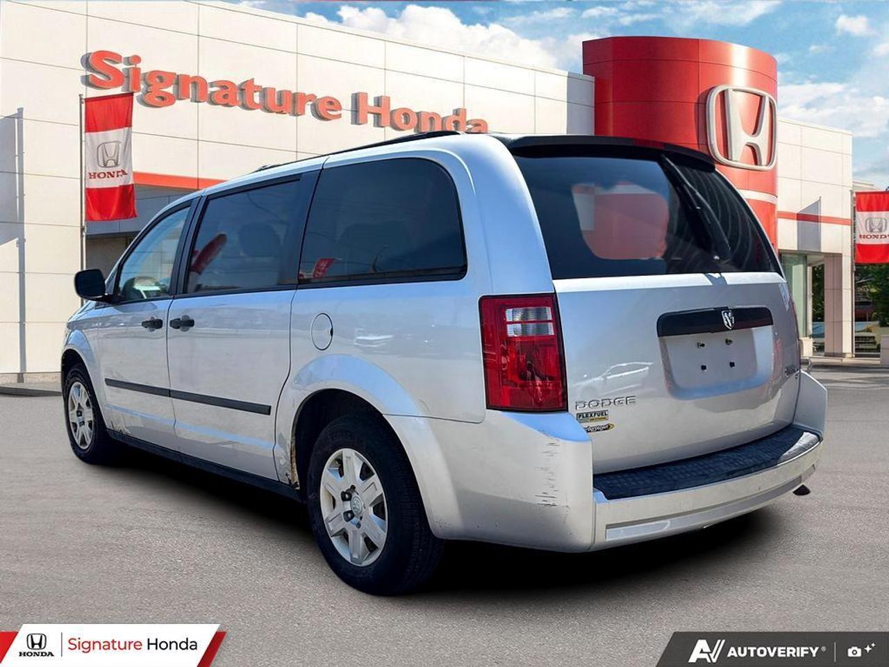2009 Dodge Grand Caravan SE Photo