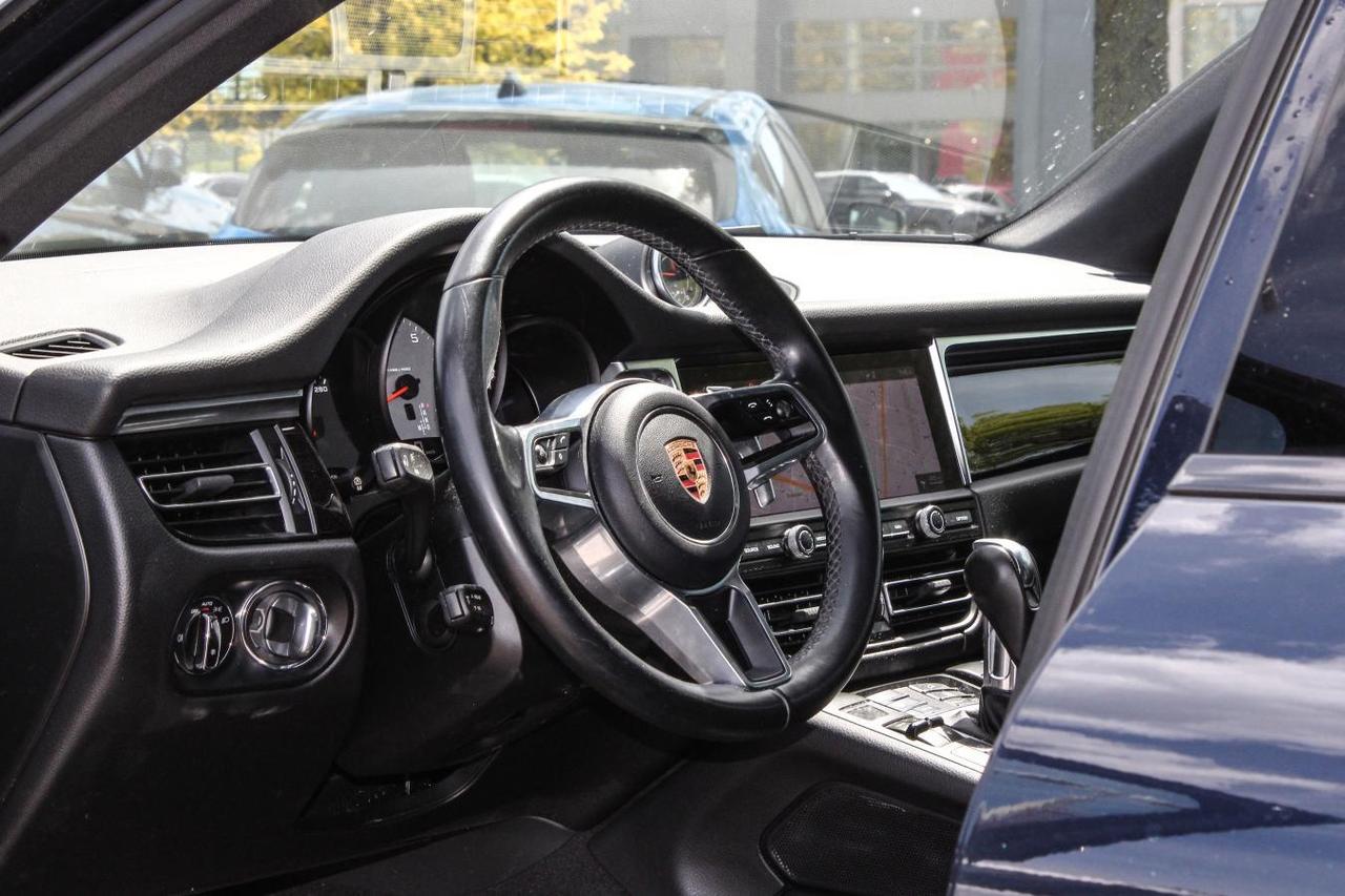 2019 Porsche Macan S  Gps Moonroof BkpCam HtdSeats ParkingSensors Dri Photo