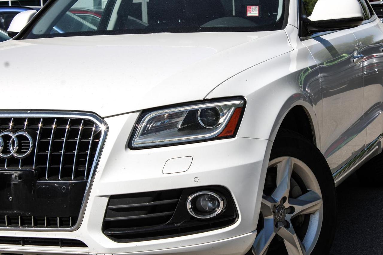 2015 Audi Q5 Plus  Gps Moonroof BkpCam DriveModes ParkingSensor Photo