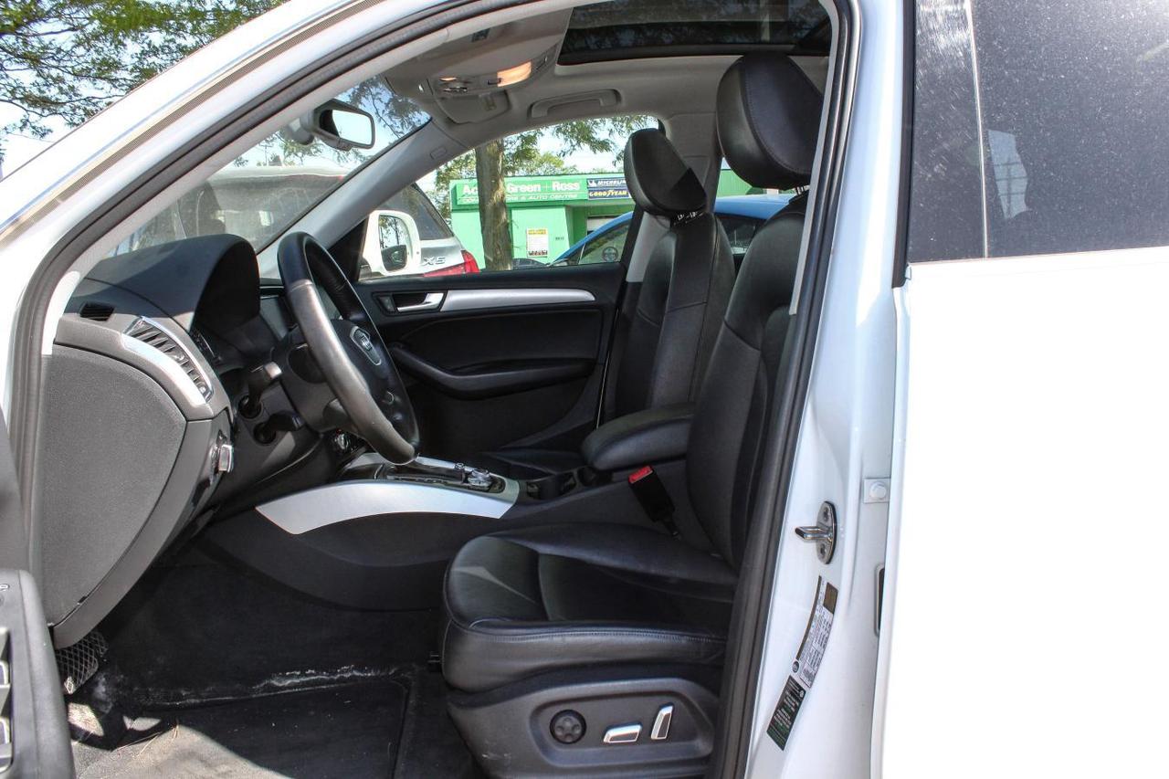 2015 Audi Q5 Plus  Gps Moonroof BkpCam DriveModes ParkingSensor Photo