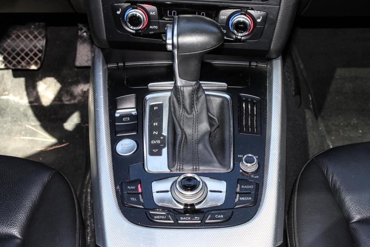 2015 Audi Q5 Plus  Gps Moonroof BkpCam DriveModes ParkingSensor Photo