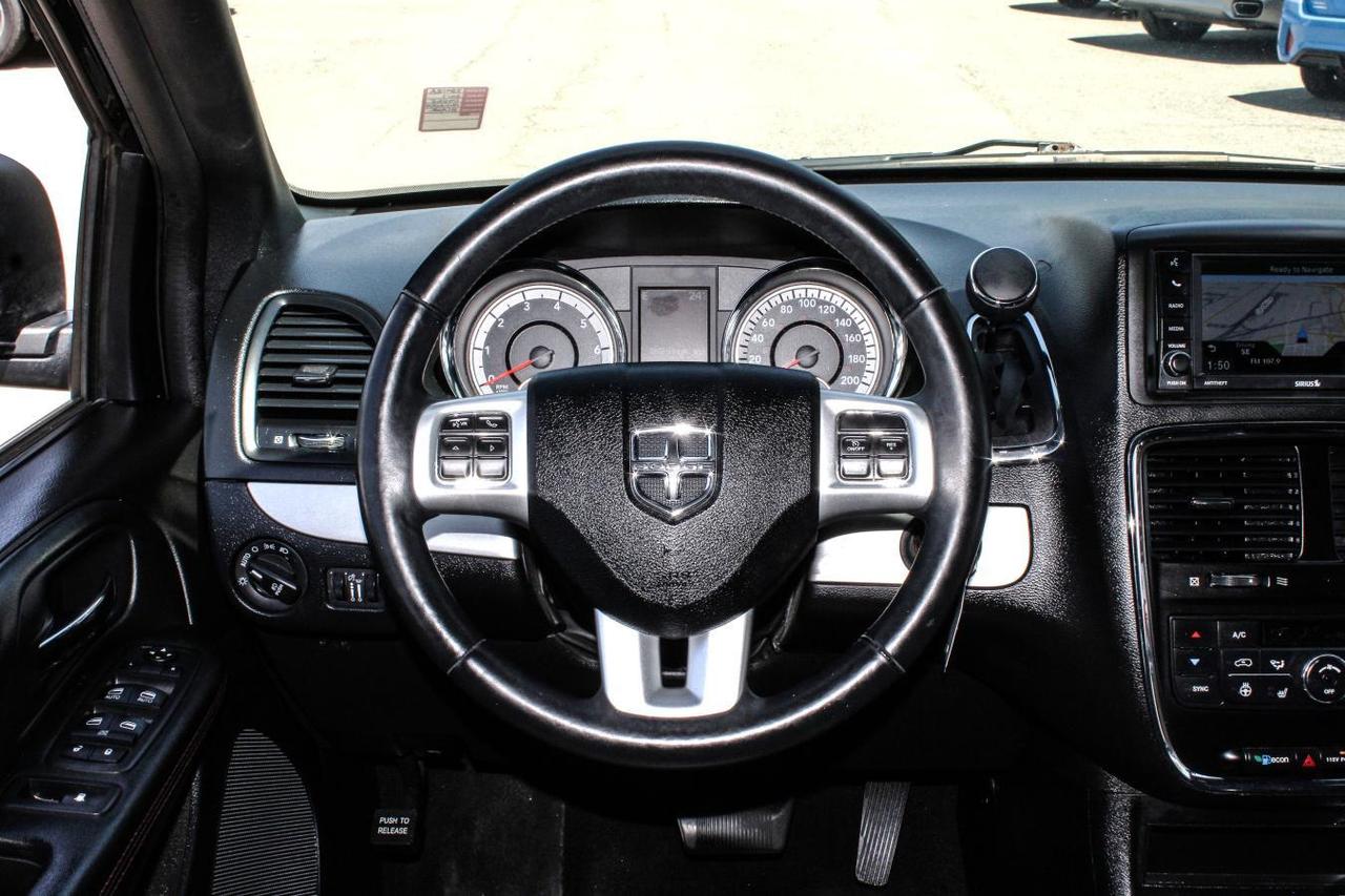 2017 Dodge Grand Caravan GT  DvDplayer Gps BkpCam EcoMode HtdSeats Photo