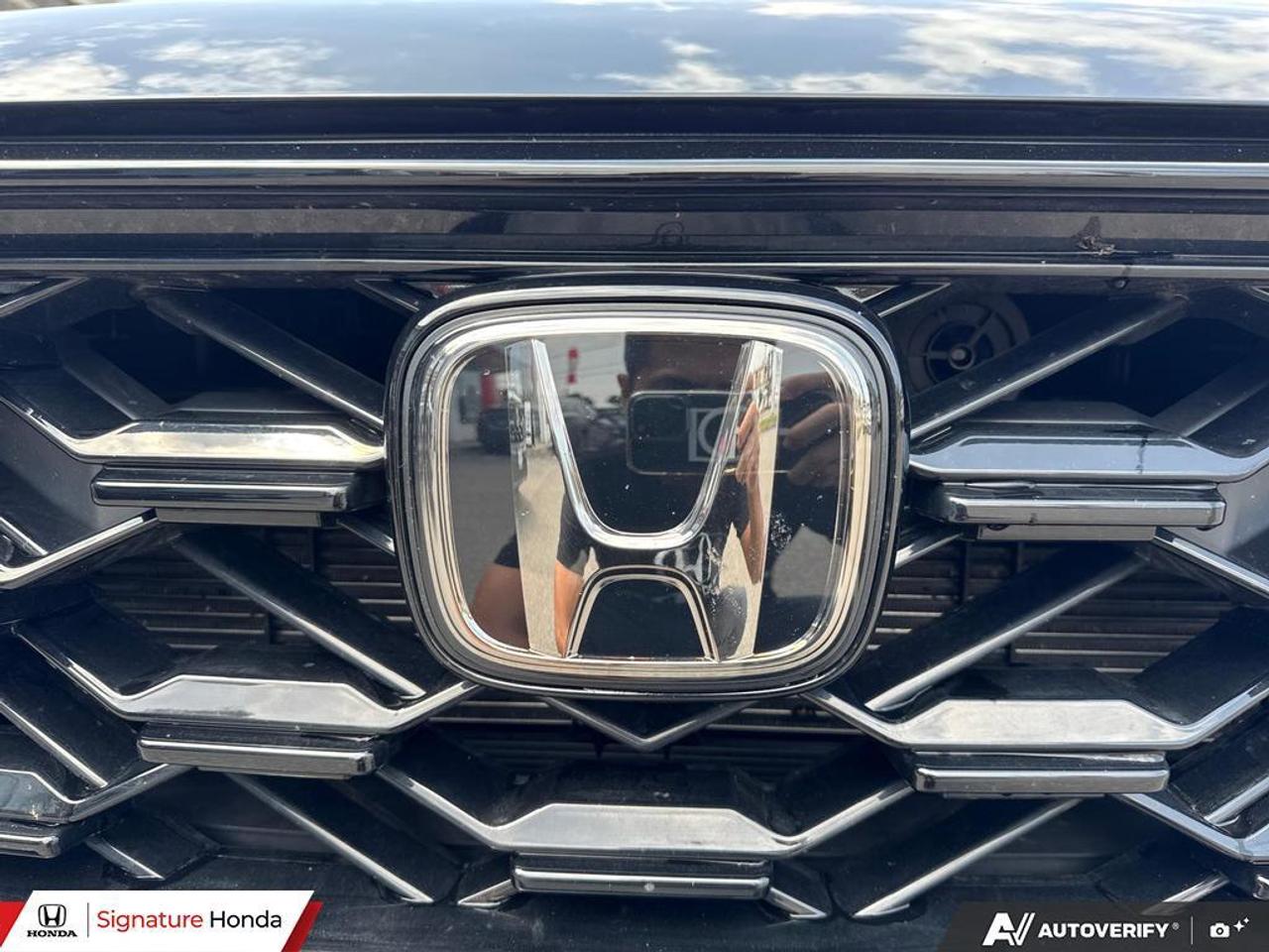 2024 Honda CR-V Hybrid Touring Photo