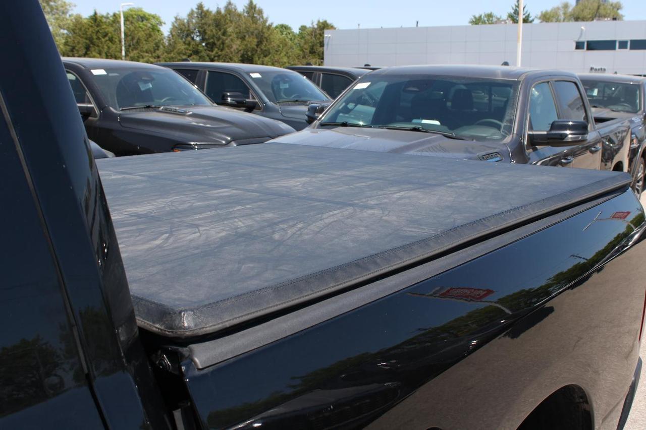 2022 RAM 1500 Classic SLT  SiriusXM SideSteps BedCover RearParkingSensor Photo