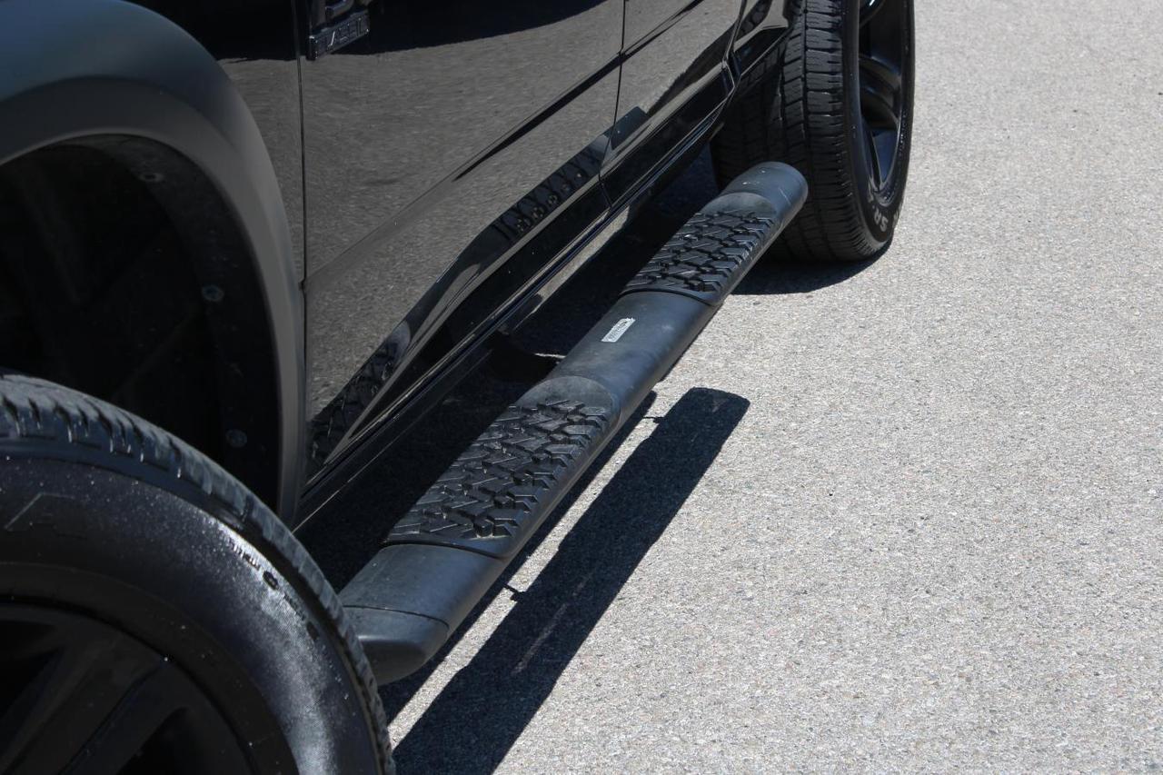 2022 RAM 1500 Classic SLT  SiriusXM SideSteps BedCover RearParkingSensor Photo